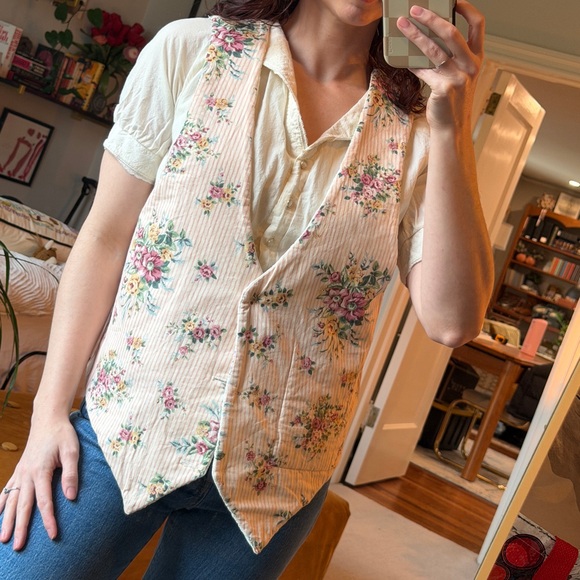 Reversible vest - Picture 3 of 9